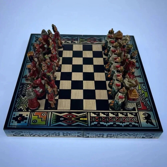 NEW Handcrafted by Artisans in Peru Inca Vs Conquistador Chess Set - Picture 6 of 12